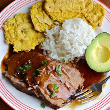 Posta Negra (Colombian-Style Black Beef)|mycolombianrecipes.com
