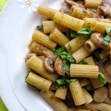 pasta with mushroom sauce