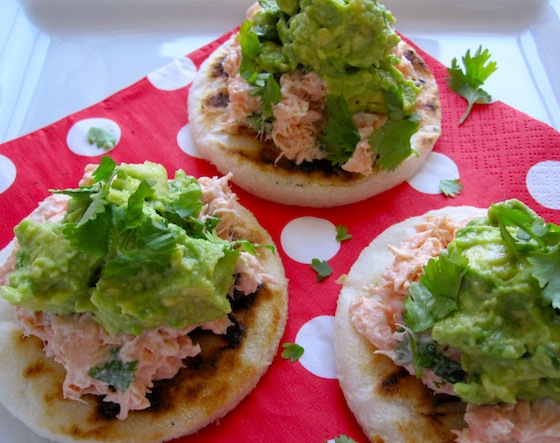 Arepas with salmon y Aguacate