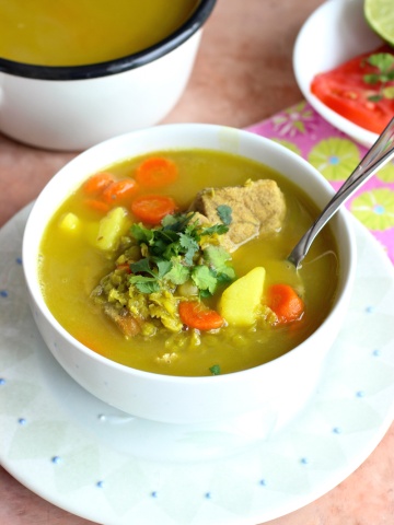 Split Pea soup and Pork Soup (Sopa de Alverjita y Cerdo) |mycolombianrecipes.com