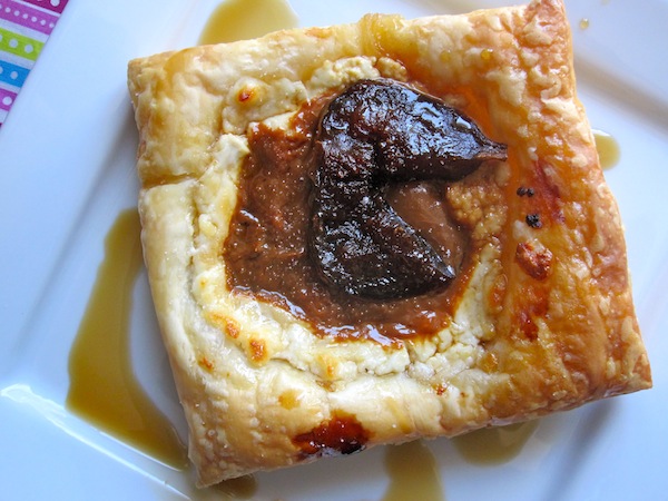 Pasteles de Brevas con queso y arequipe