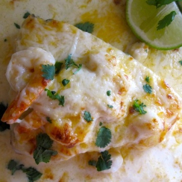 Pescado Gratinado Con Salsa De Mariscos