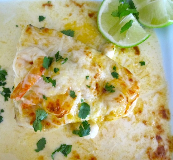 Pescado Gratinado con Camarones