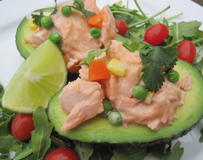 Aguacate Relleno de Salmón 