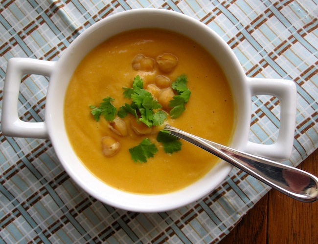 Crema de Garbanzos (Chickpeas Pureed Soup)