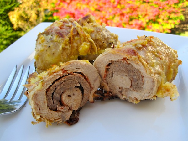 Regios o Bollitos de Carne (Colombian-Style Pork and Beef Rolls)