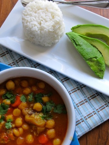 Estofado de Garbanzos con patas de cerdo