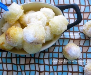 Bolitas de Yuca con Azúcar (Cassava Balls with Sugar)