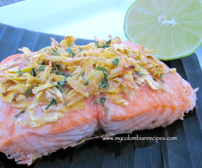 Salmón con Plátano Verde (Salmon with Green Plantain Crust)