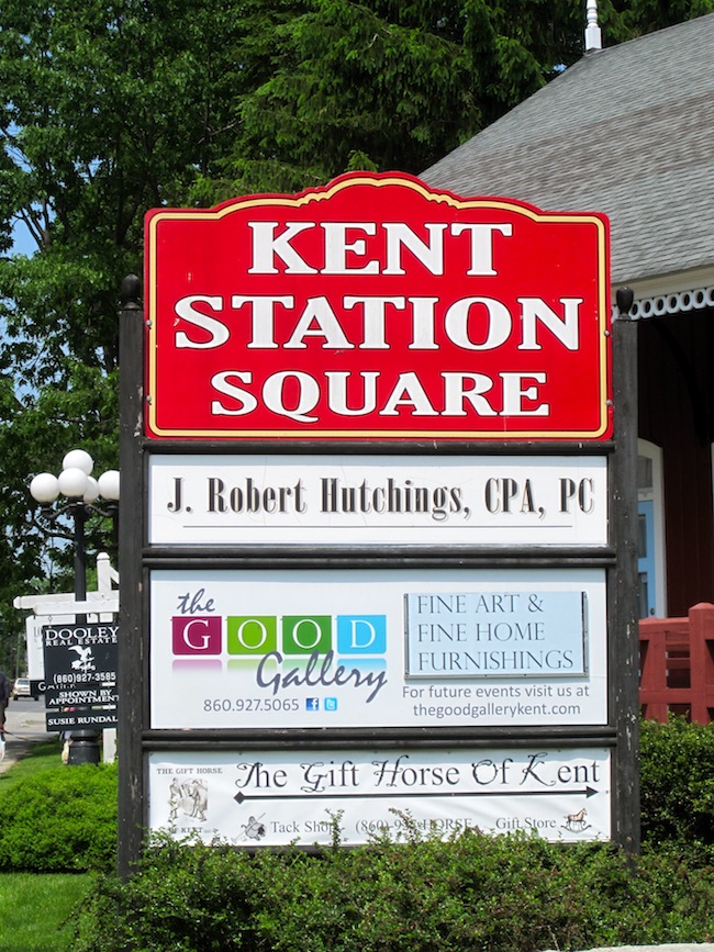 Station Square sign
