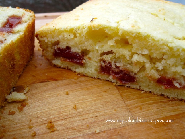 Torta de Quesito con Bocadillo (Colombian Fresh Cheese and Guava Paste Cake)