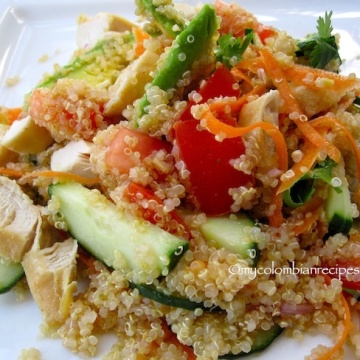 Ensalada de Quinoa y Pollo (Quinoa Chicken Salad)