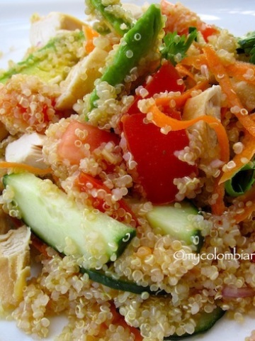 Ensalada de Quinoa y Pollo (Quinoa Chicken Salad)