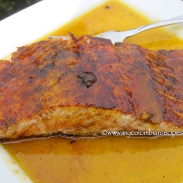 Salmón con Salsa de Mandarina (Salmon with Tangerine sauce)