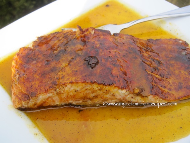 Salmón con Salsa de Mandarina (Salmon with Tangerine sauce)