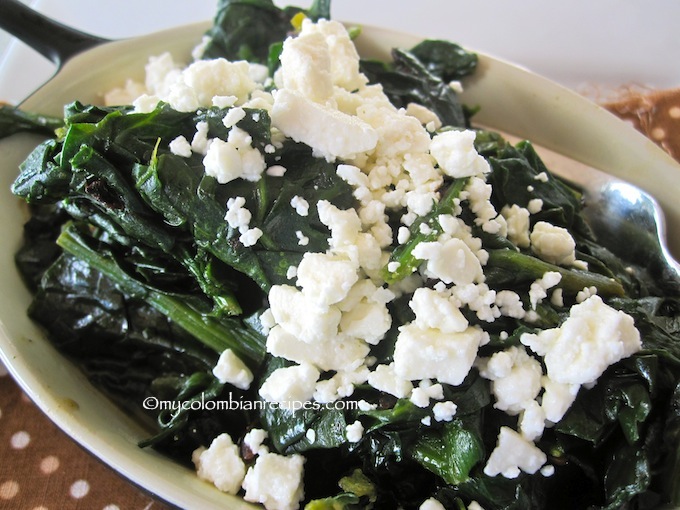 Espinacas Guisadas (Colombian Braised Spinach)