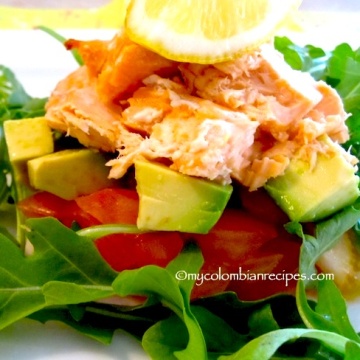 Ensalada de Salmón y Aguacate (Salmon and Avocado Salad)