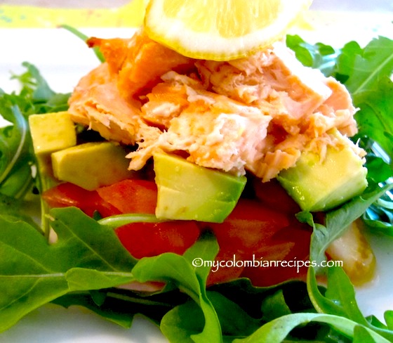 Ensalada de Salmón y Aguacate (Salmon and Avocado Salad)