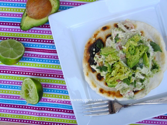 Arepa Reina Pepiada (Arepa with Shredded Chicken and Avocado)