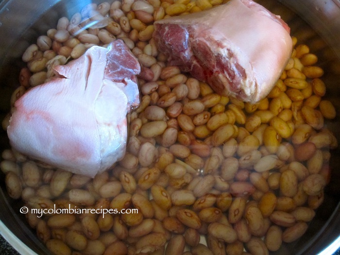 How to Make Frisoles Antioqueños