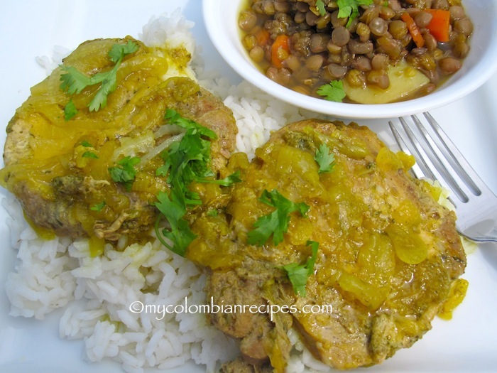 Cerdo Encebollado (Pork with Onion Sauce)