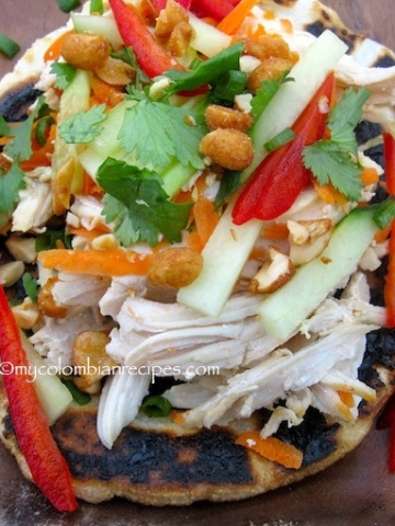 Arepa Thai de Pollo (Thai Chicken Arepa)