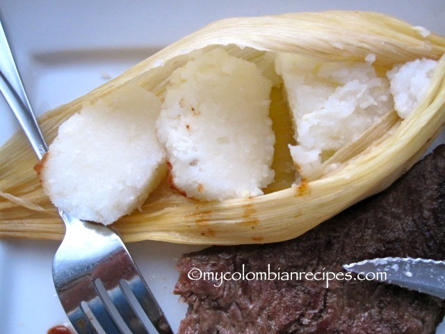 Bollo Limpio (Boiled Hominy Corn Rolls)