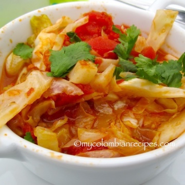 Repollo Guisado (Colombian-Style Stewed Cabbage)