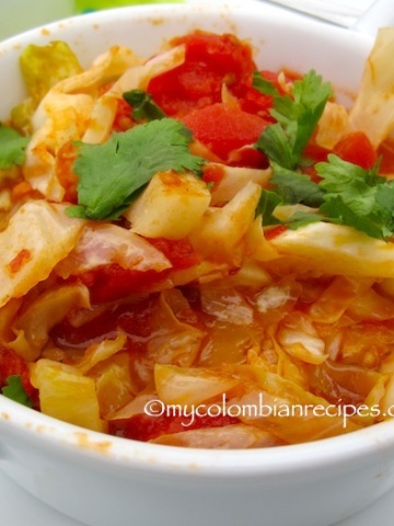 Repollo Guisado (Colombian-Style Stewed Cabbage)