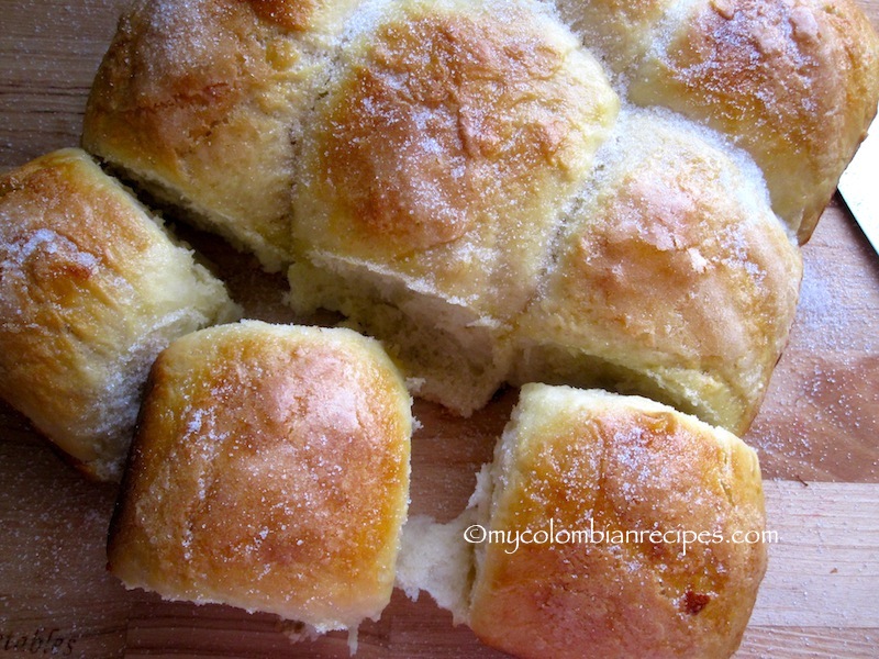 Mojicones o Pan Mojicón (Colombian Sweet Rolls)