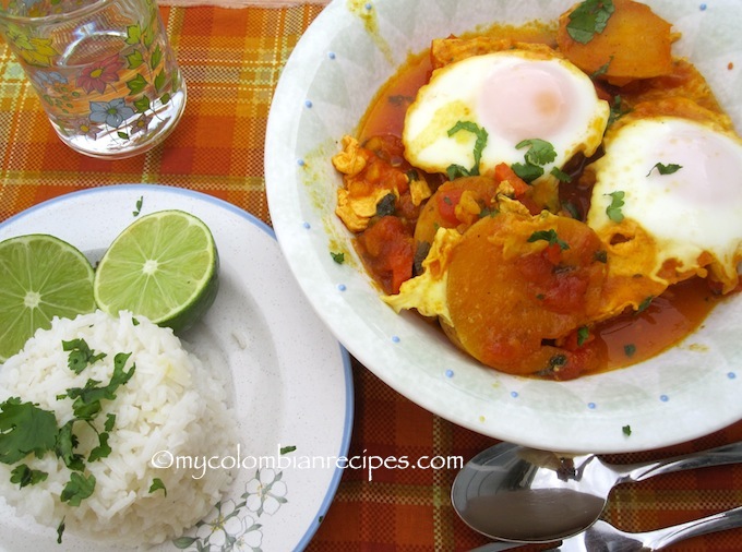 Sudado o Sudao de Huevo (Colombian-Style Egg Stew)