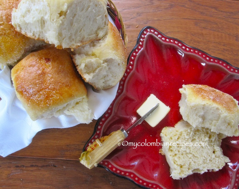 Mojicones o Pan Mojicón (Colombian Sweet Rolls)