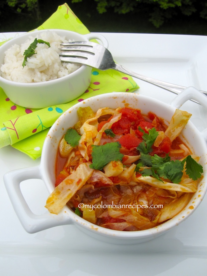 Repollo Guisado (Colombian-Style Stewed Cabbage)