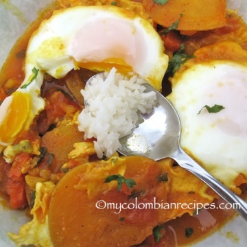 Sudado o Sudao de Huevo (Colombian-Style Egg Stew)