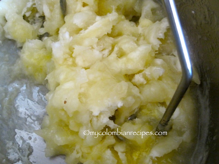 Pastel de Yuca con Carne (Cassava and Beef Casserole)