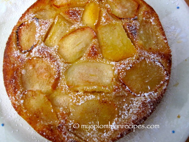 Torta de Manzana (Colombian-Style Apple Cake)