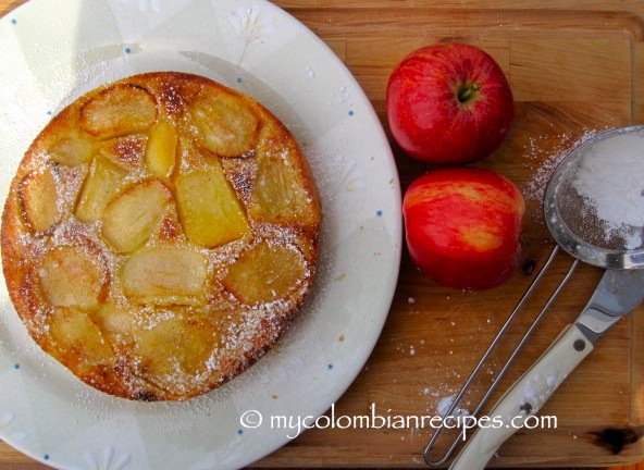 Torta de Manzana (Colombian-Style Apple Cake)