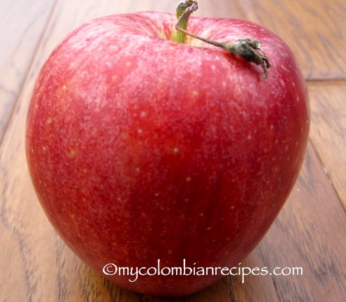 Torta de Manzana (Colombian-Style Apple Cake)