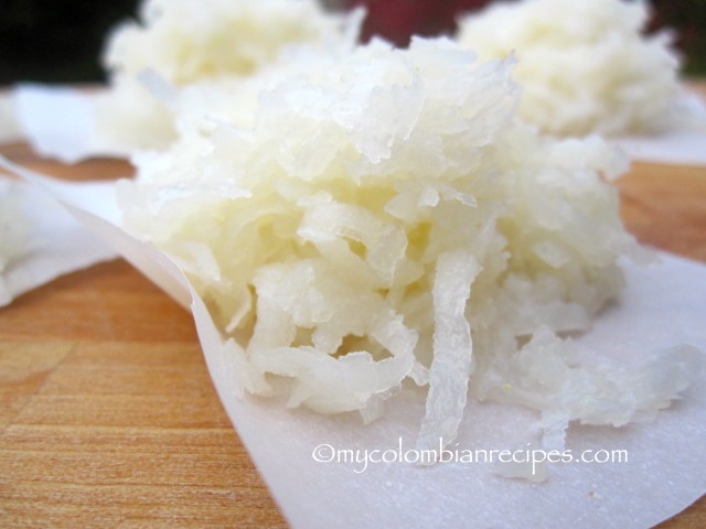 Cocadas Blancas (Colombian-Style Coconut Candy)