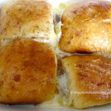 Torta de Pan Mojicón (Mojicón Bread Pudding Cake)