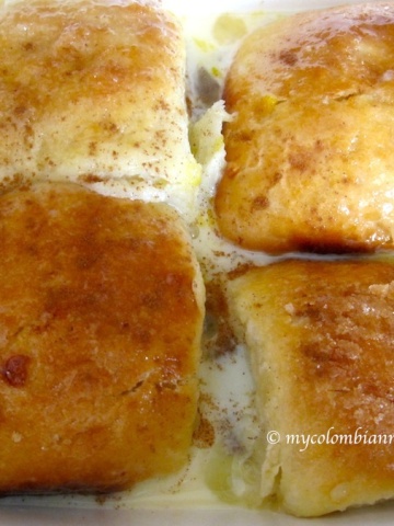 Torta de Pan Mojicón (Mojicón Bread Pudding Cake)