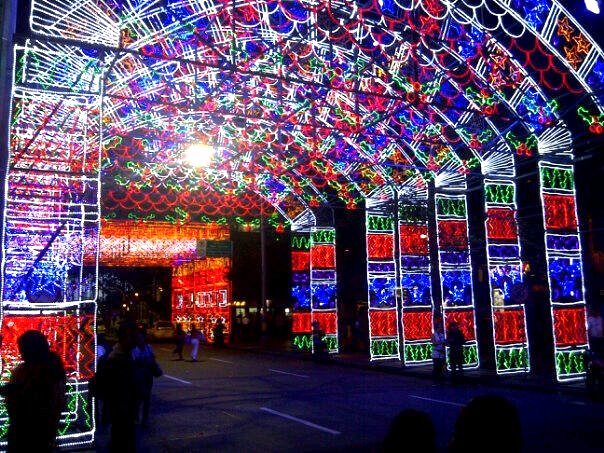 Medellín illumination Colombian Christmas and New Year traditions