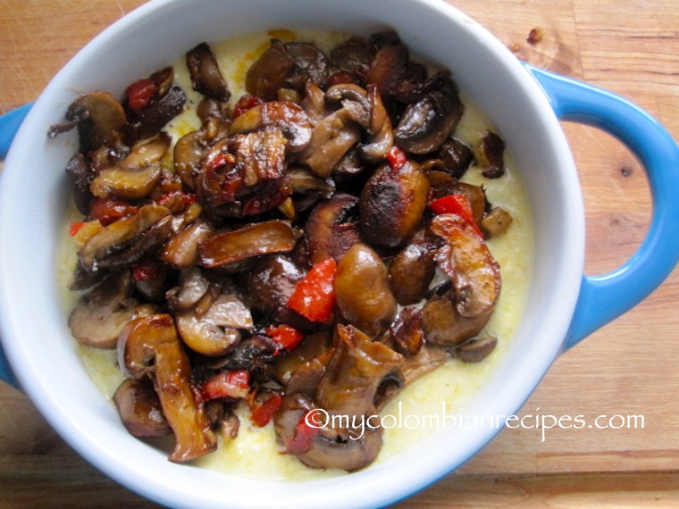 Pastel de Chocolo con Champiñones (Mushrooms and Corn Casserole)