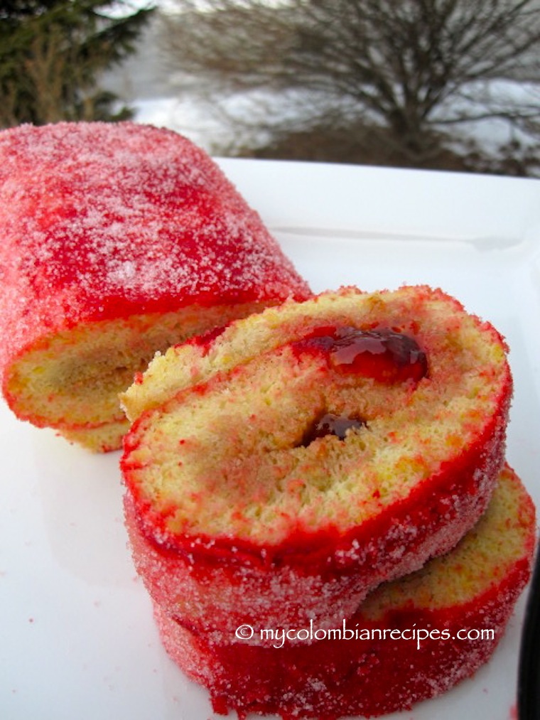 Rollo Rojo de Guayaba (Colombian Red Roll Cake with Guava)