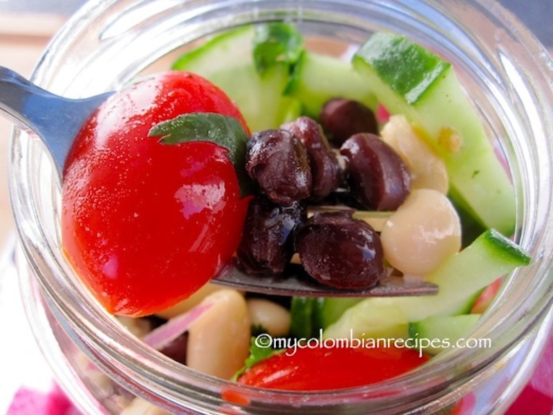 Black and White Bean Salad (Ensalada de Frijoles Negros y Blancos)