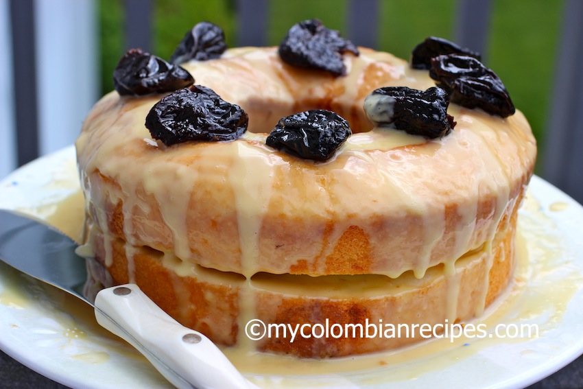 Pastel Borracho (Colombian-Style Drunken Cake)