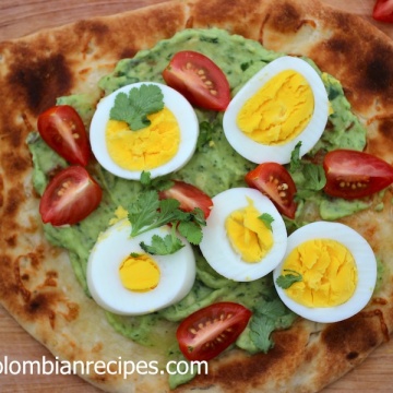 Avocado and Egg Flat Bread Pizza