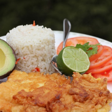 Pescado Aborrajado (Colombian-Style Battered Fish)