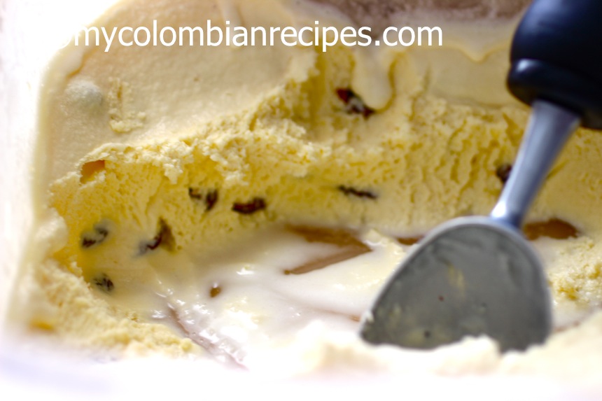 Helado de Ron con Pasas (Rum and Raisins Ice Cream)