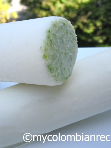 Paletas de Limón (Creamy Lime Popsicles)